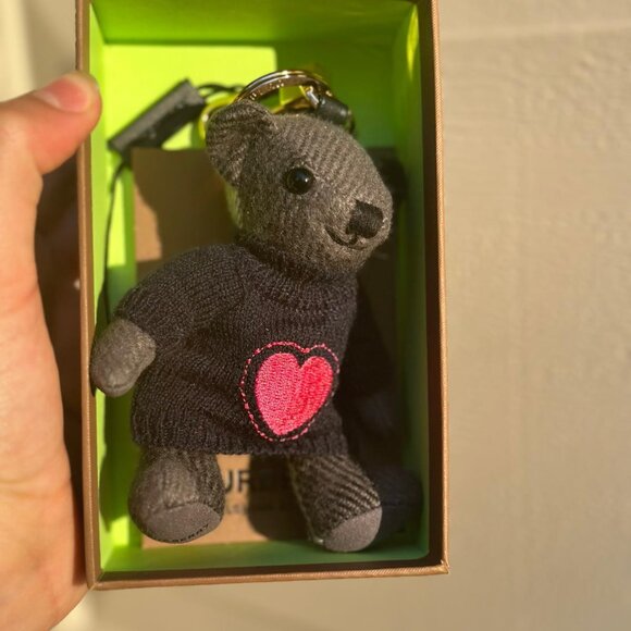 Burberry Keychain Thomas Bear With heart sweater Birthday Day Gift Idea - Picture 6 of 12
